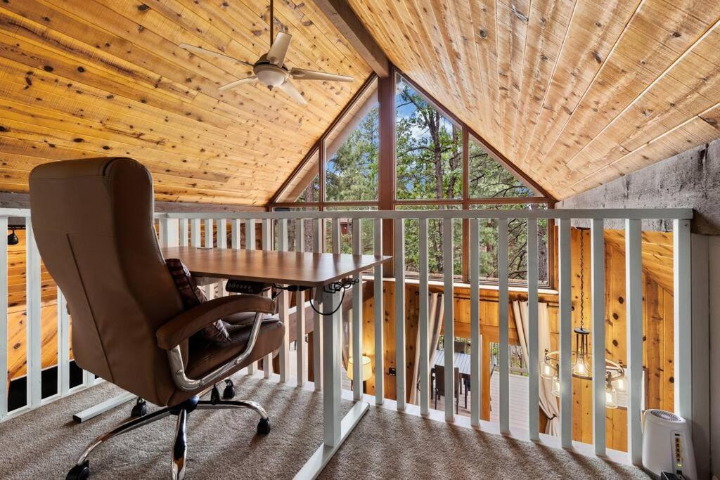 Luxury Cabin Oasis Getaway Heart Of 먼즈파크 외부 사진